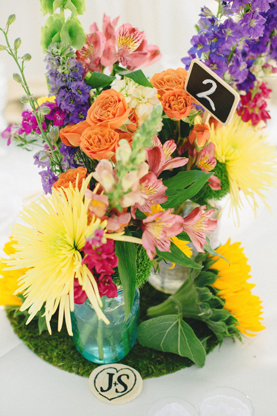 colorful floral centerpiece @weddingchicks