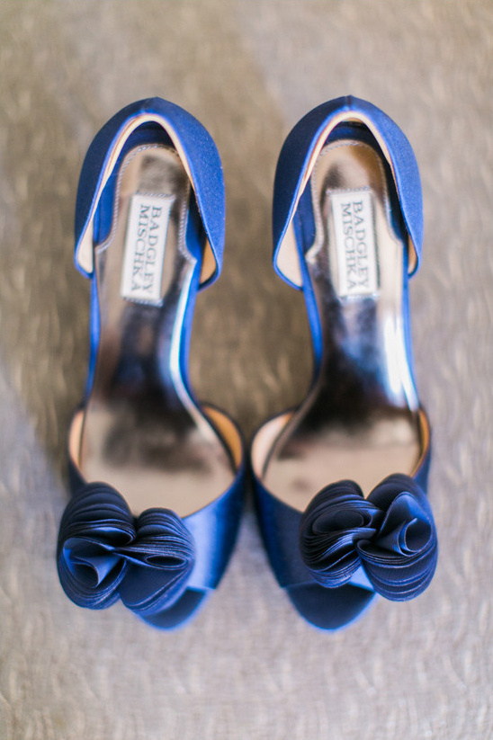 Badgley Mischka wedding shoes @weddingchicks