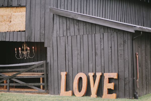 natural-embrace-wedding