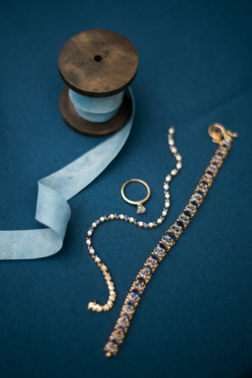 navy-and-gold-watercolor-inspiration