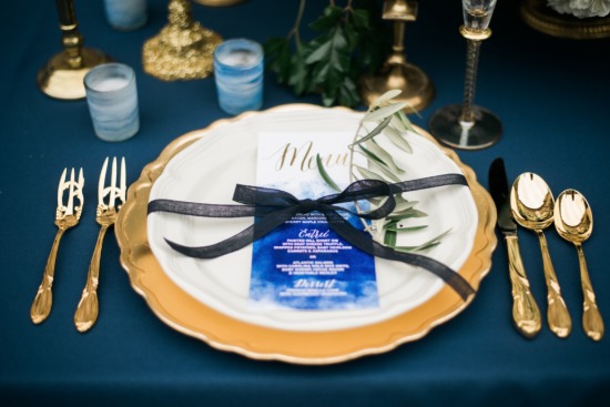navy-and-gold-watercolor-inspiration