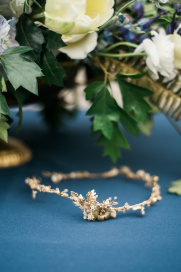 navy-and-gold-watercolor-inspiration