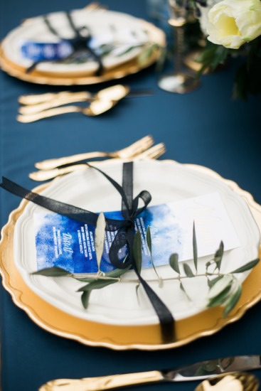 navy-and-gold-watercolor-inspiration