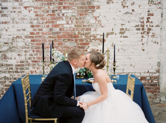 navy-and-gold-watercolor-inspiration