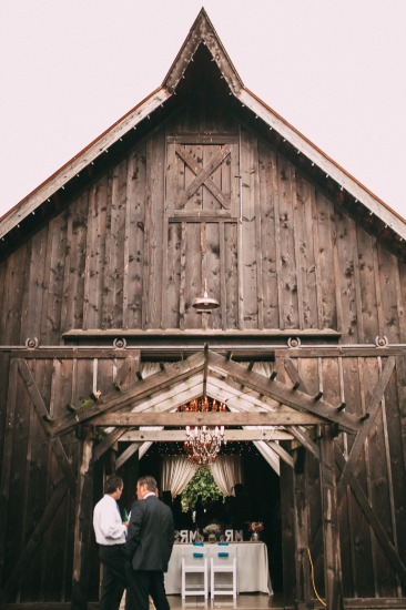 not-too-shabby-chic-wedding