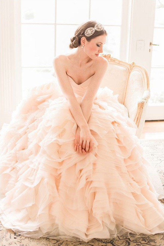 peach wedding gown @weddingchicks