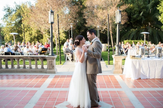 pink-and-gold-university-wedding
