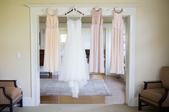 pink-and-gold-university-wedding