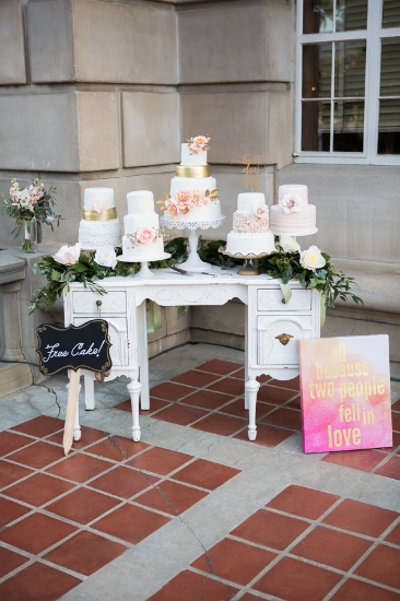 pink-and-gold-university-wedding