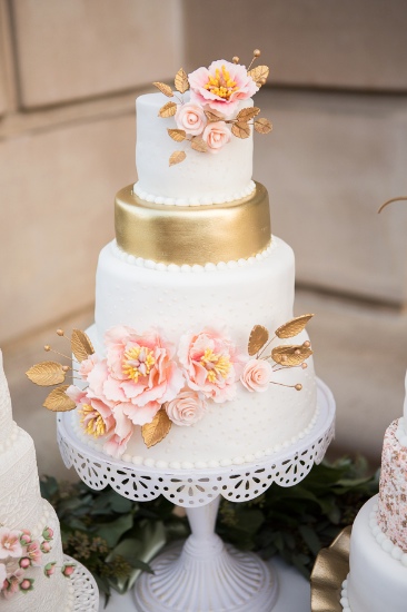 pink-and-gold-university-wedding