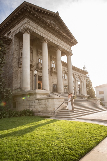 pink-and-gold-university-wedding