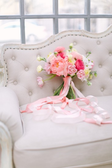 pink-and-white-natural-wedding-ideas