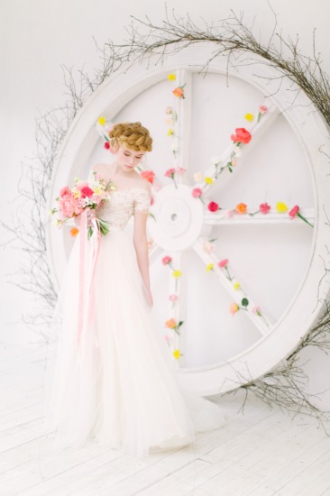 pink-and-white-natural-wedding-ideas