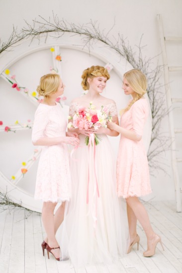 pink-and-white-natural-wedding-ideas