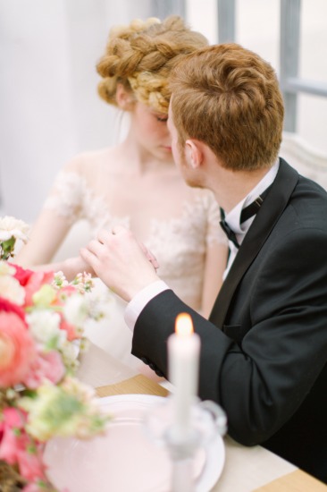 pink-and-white-natural-wedding-ideas