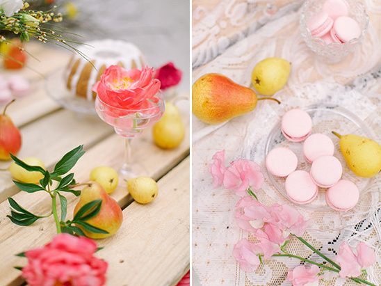 bright pink and soft pink table decor @weddingchicks