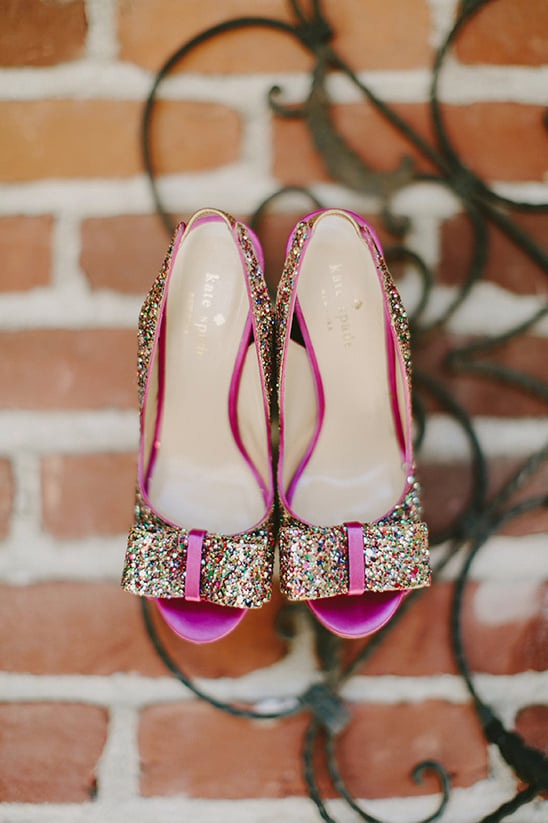 Kate Spade glitter wedding shoes @weddingchicks