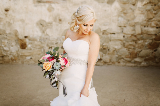 pop-of-pink-modern-wedding