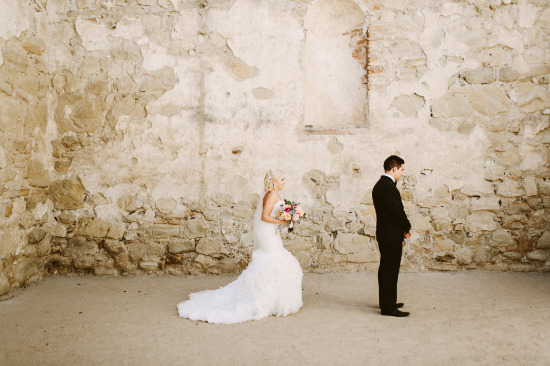 pop-of-pink-modern-wedding