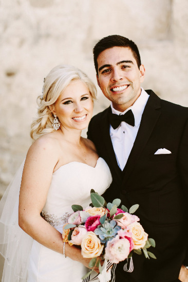 pop-of-pink-modern-wedding