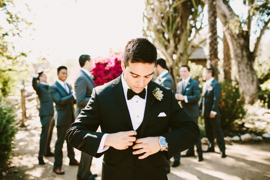 pop-of-pink-modern-wedding