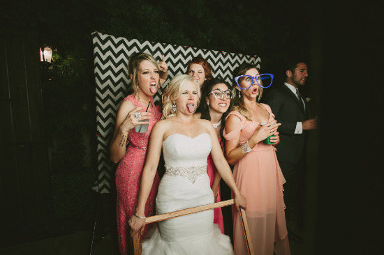 pop-of-pink-modern-wedding