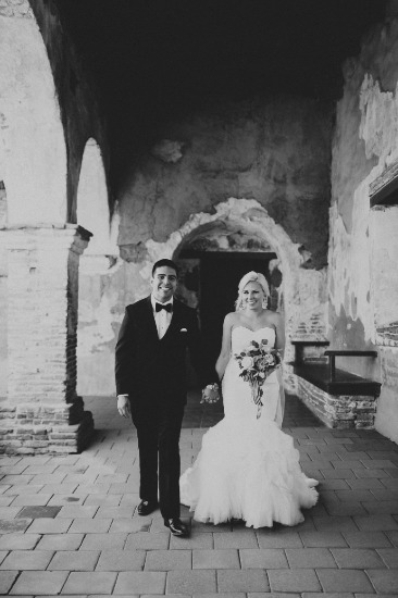 pop-of-pink-modern-wedding