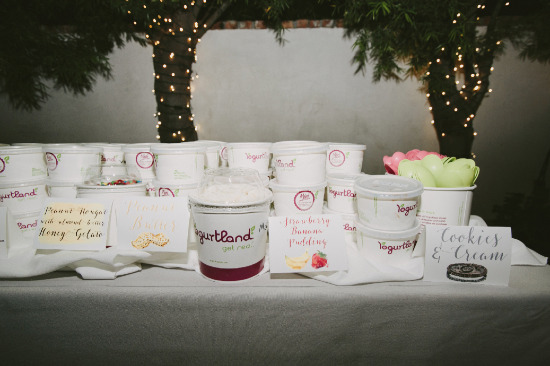 pop-of-pink-modern-wedding