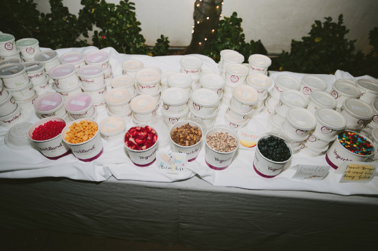 pop-of-pink-modern-wedding