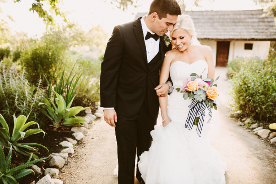 pop-of-pink-modern-wedding