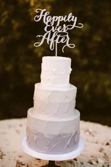 pop-of-pink-modern-wedding