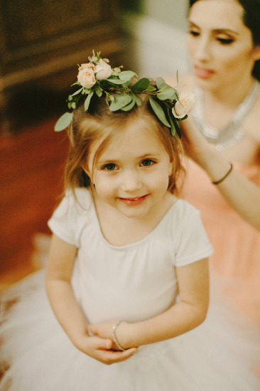 pop-of-pink-modern-wedding
