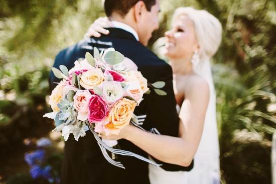 pop-of-pink-modern-wedding