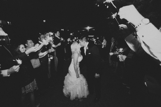 pop-of-pink-modern-wedding