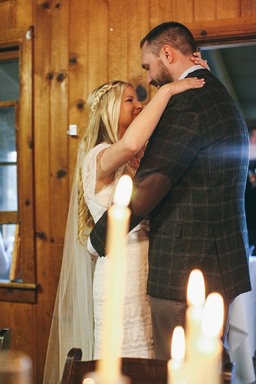 quaint-little-wedding-in-the-woods