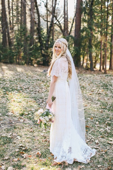 quaint-little-wedding-in-the-woods