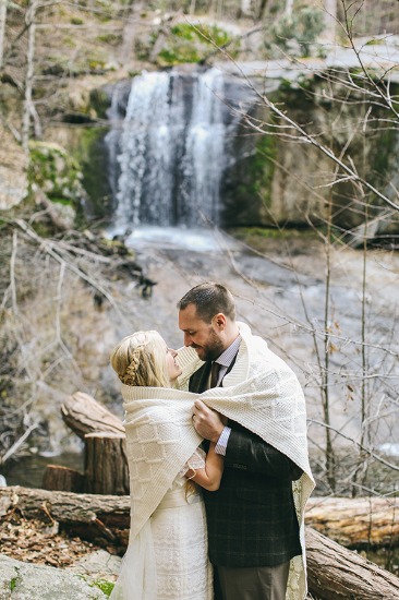quaint-little-wedding-in-the-woods