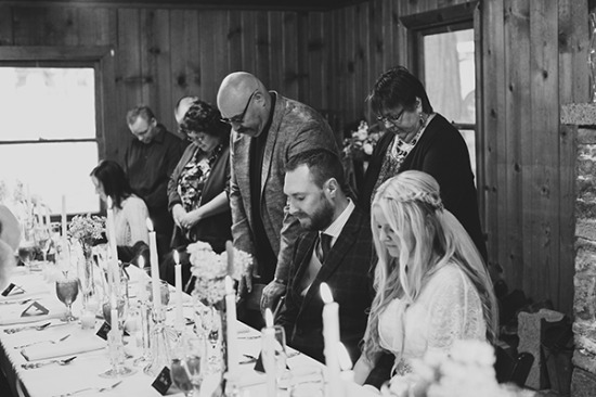 quaint-little-wedding-in-the-woods