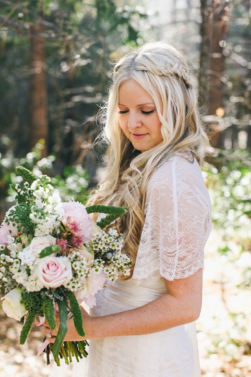 quaint-little-wedding-in-the-woods