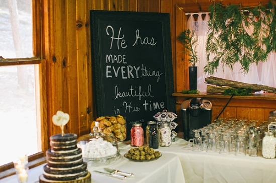 quaint-little-wedding-in-the-woods