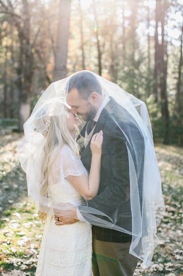 quaint-little-wedding-in-the-woods