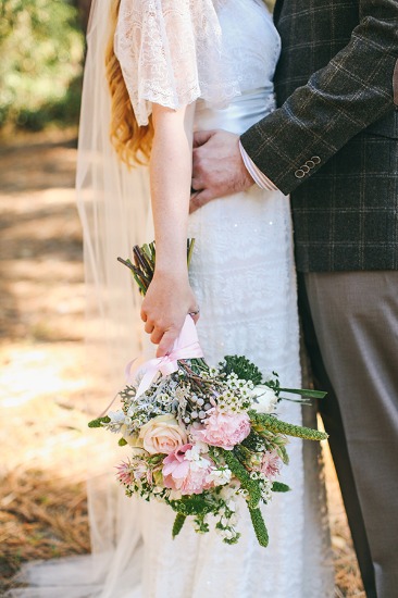 quaint-little-wedding-in-the-woods