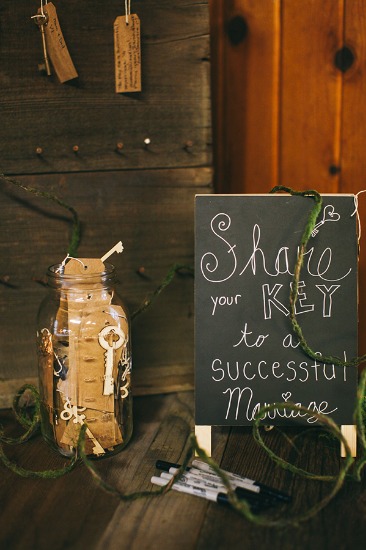 quaint-little-wedding-in-the-woods
