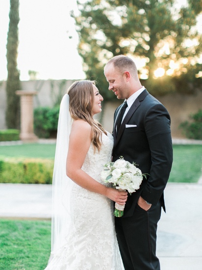 romantic-arizona-castle-wedding
