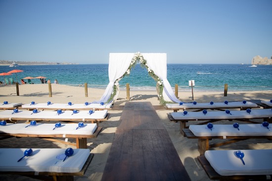 romantic-beach-wedding-in-cabo