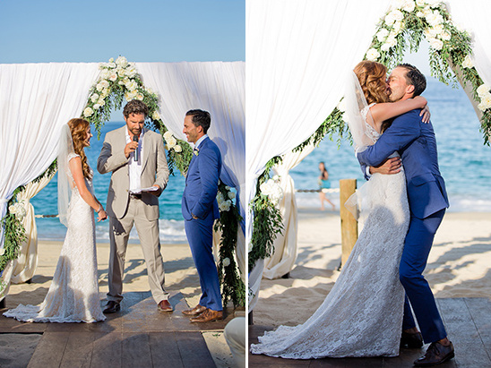 romantic beach wedding in Cabo @weddingchicks