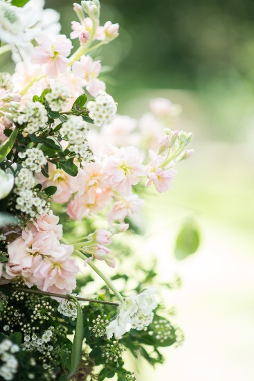 soft-pink-garden-wedding
