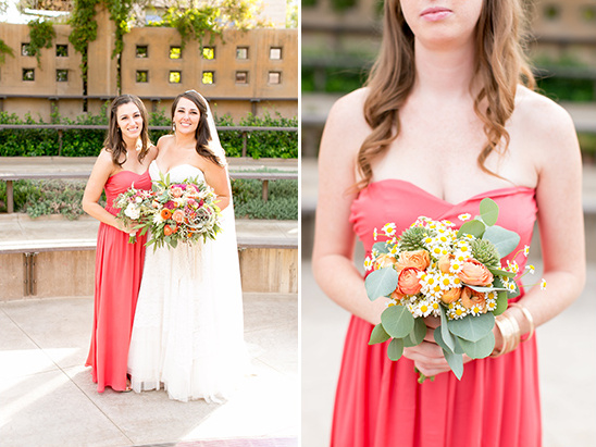 ranunculus and daisy bridesmaid bouquet @weddingchicks