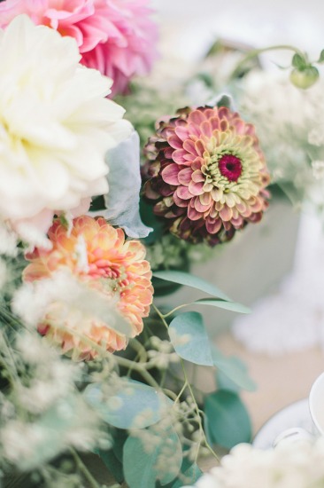 sweet-rustic-charm-wedding