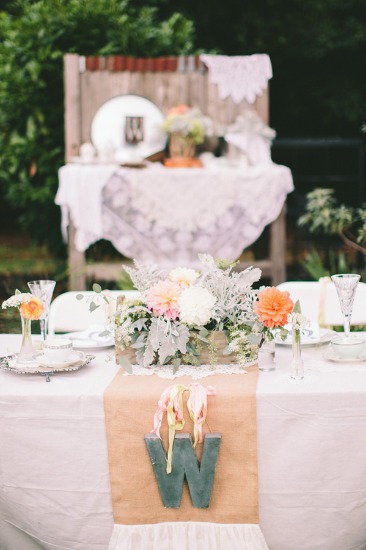 sweet-rustic-charm-wedding